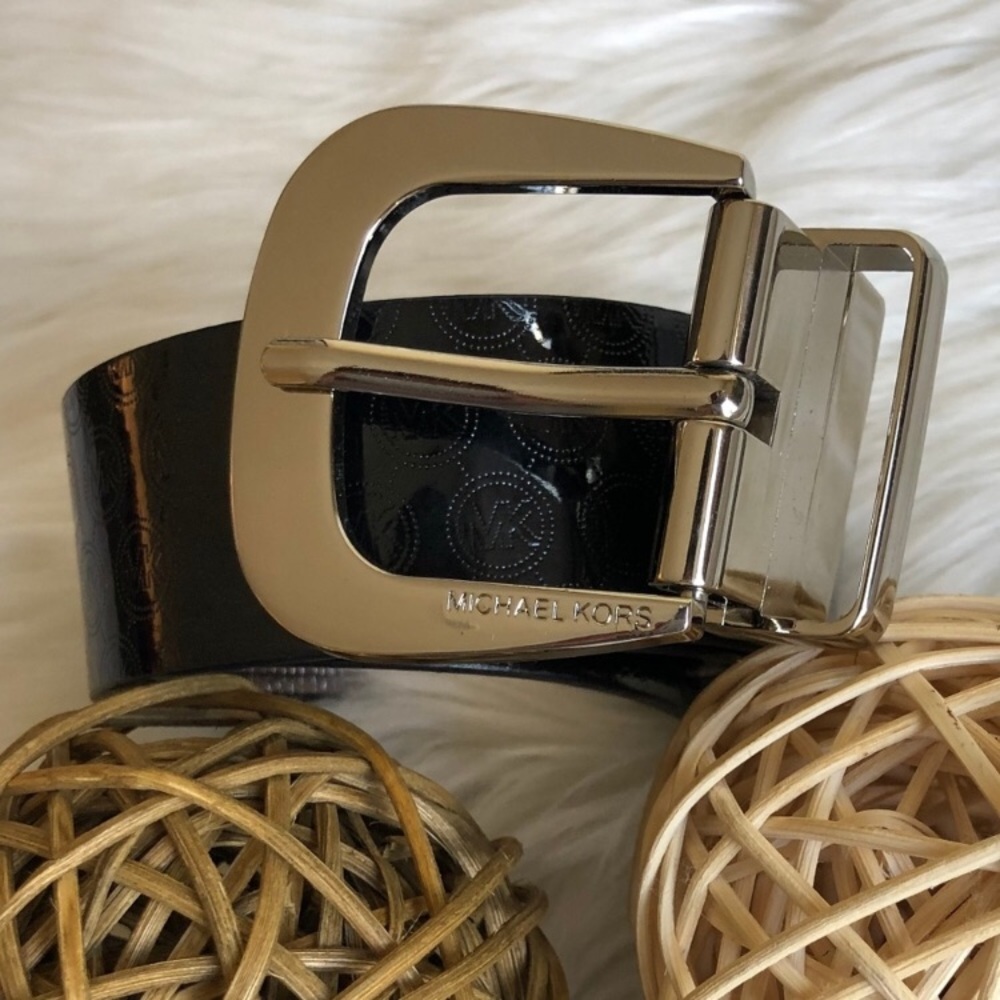 Micheal Kors Reversible Black and Silver Belt
